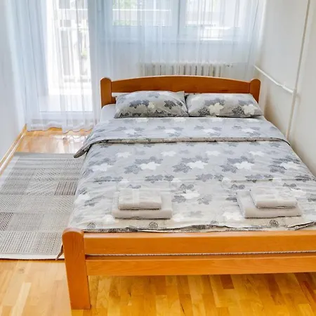 Milica 65m2, Free Parking & Wi-fi Appartement Novi Sad