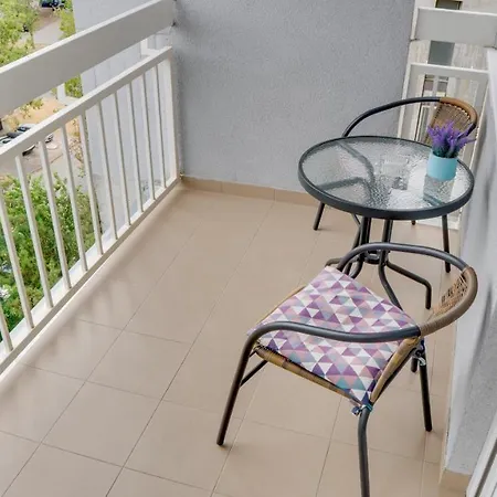 Milica 65m2, Free Parking & Wi-fi Apartment Novi Sad