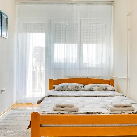 Milica 65m2, Free Parking & Wi-fi Appartement